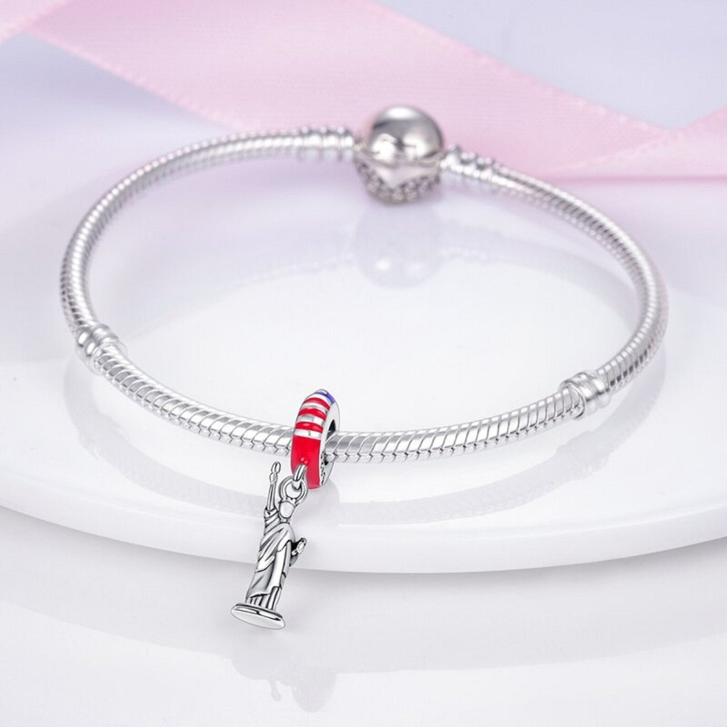 STATUE OF LIBERTY CHARM