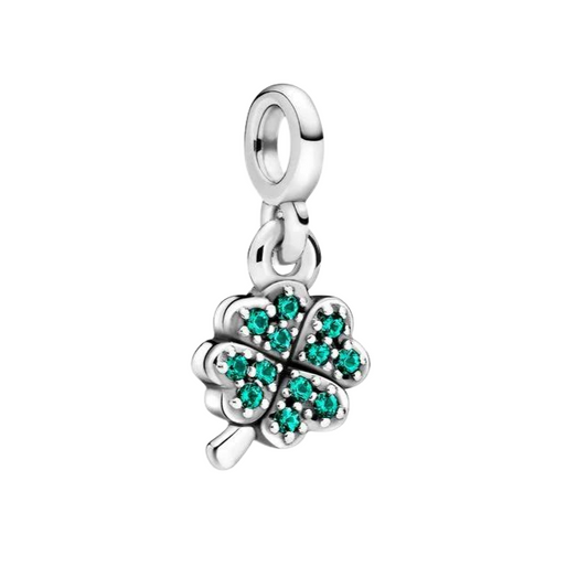 LUCKY CLOVER CHARM