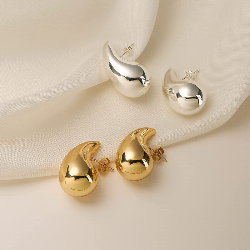 DROP EARRINGS