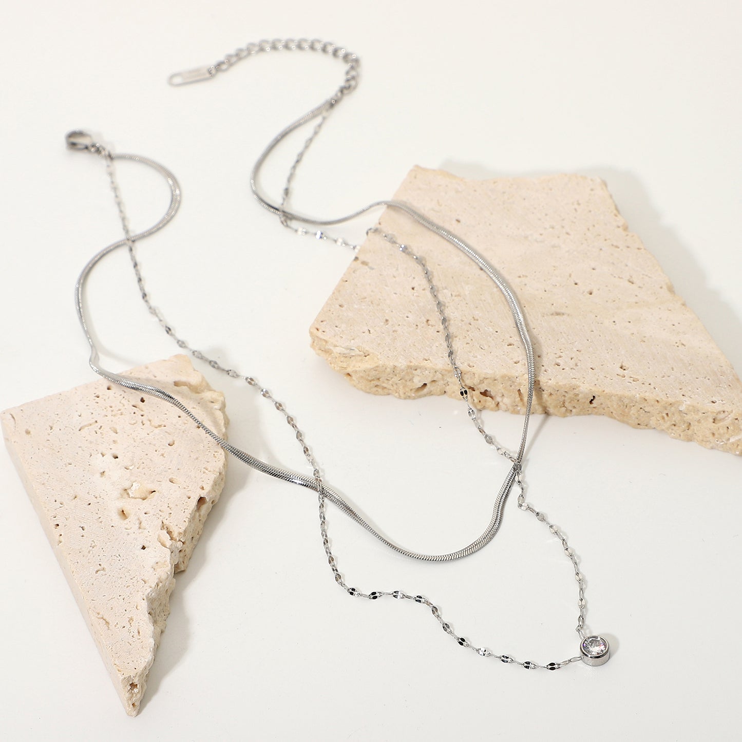 SALWA NECKLACE