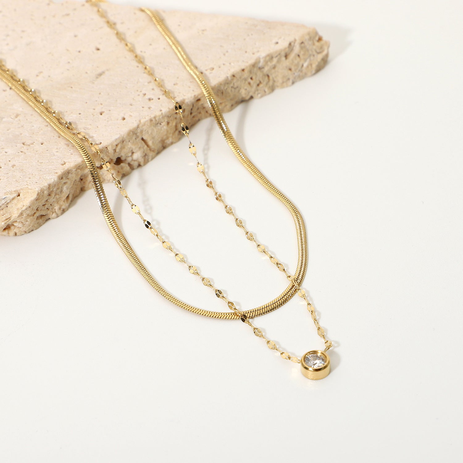 SALWA NECKLACE