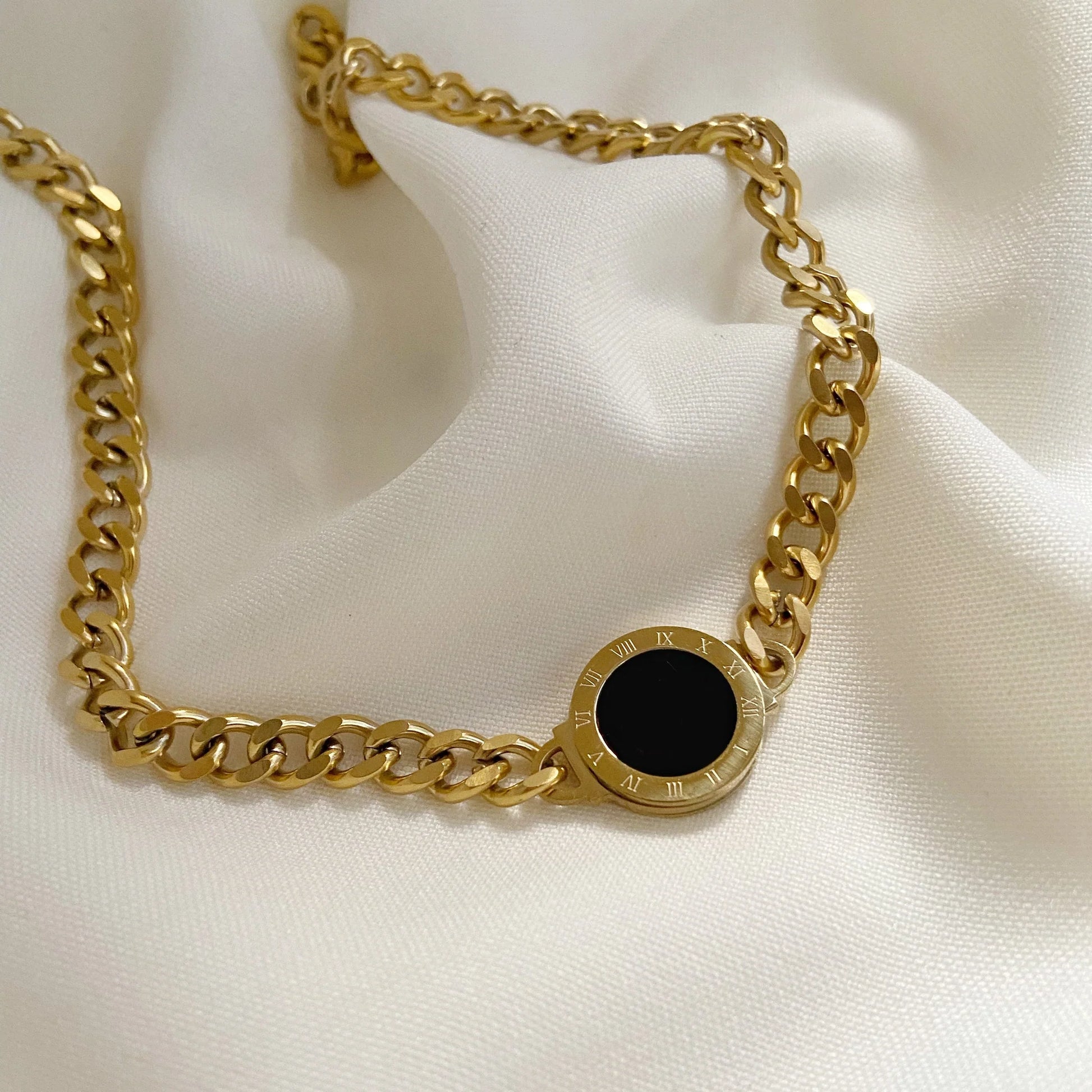ZAZA NECKLACE