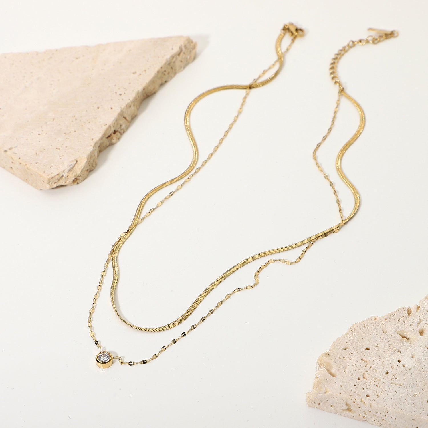 SALWA NECKLACE