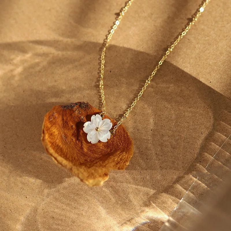 PERTH NECKLACE