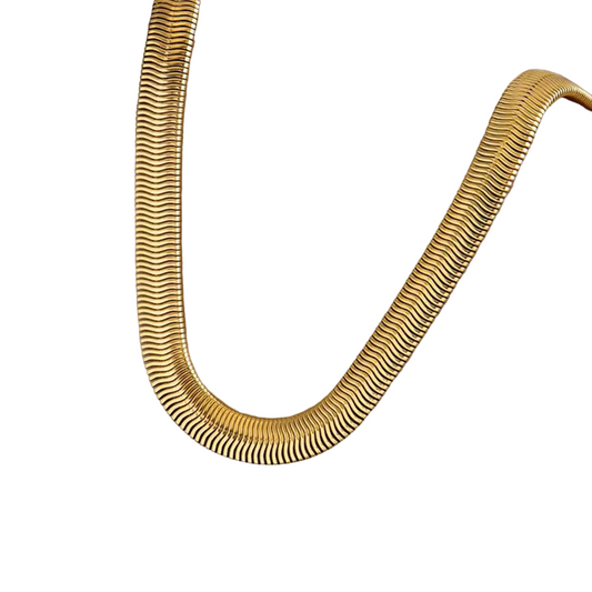 SNAKE NECKLACE
