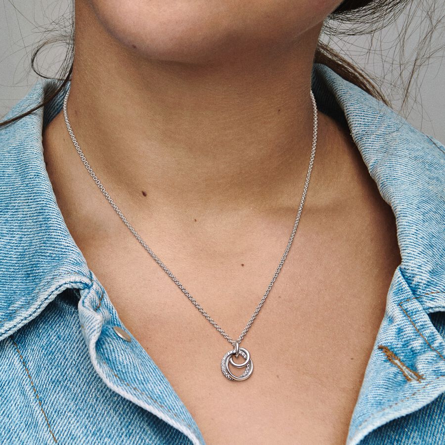 WOVEN NECKLACE