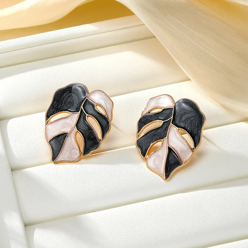 Leaf Earrings – Waterproof 18K Gold Earring by Atella