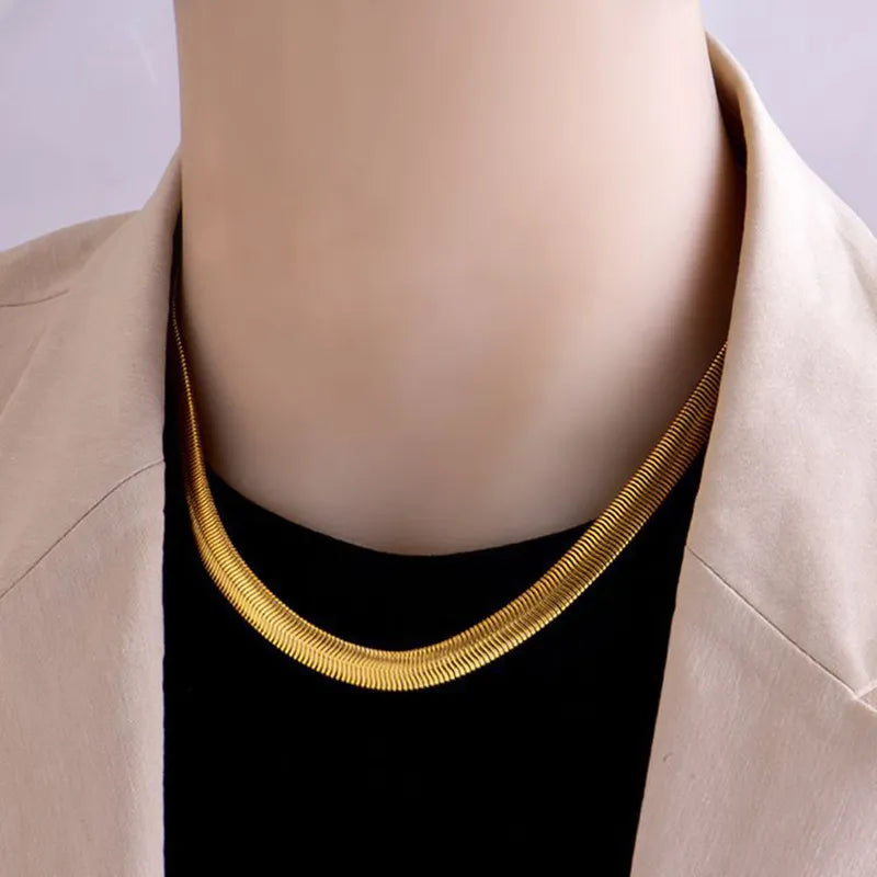 SNAKE NECKLACE Nihao